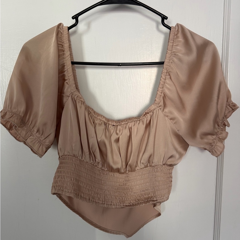 Forever 21 | Cute Beige/Cream soft shirt | Size Medium
